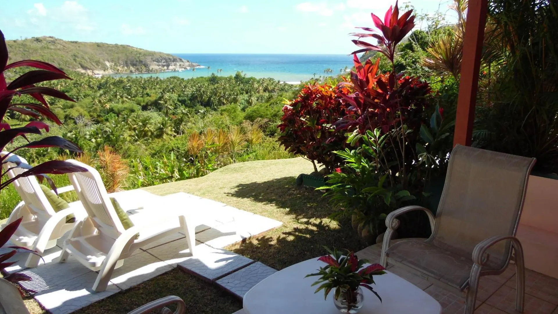 Fond Bay Suites Hotel - Breathtaking Ocean Views Micoud